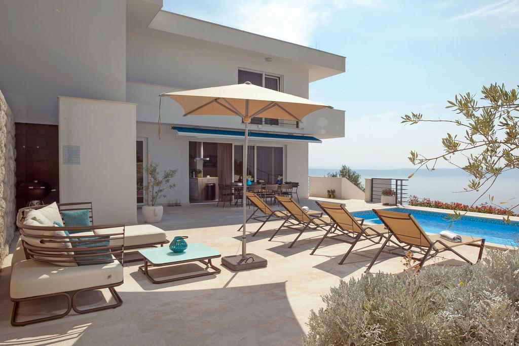 Luxury Villa Mala พอดโกรา ภายนอก รูปภาพ