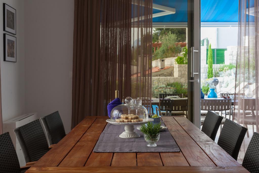 Luxury Villa Mala พอดโกรา ภายนอก รูปภาพ